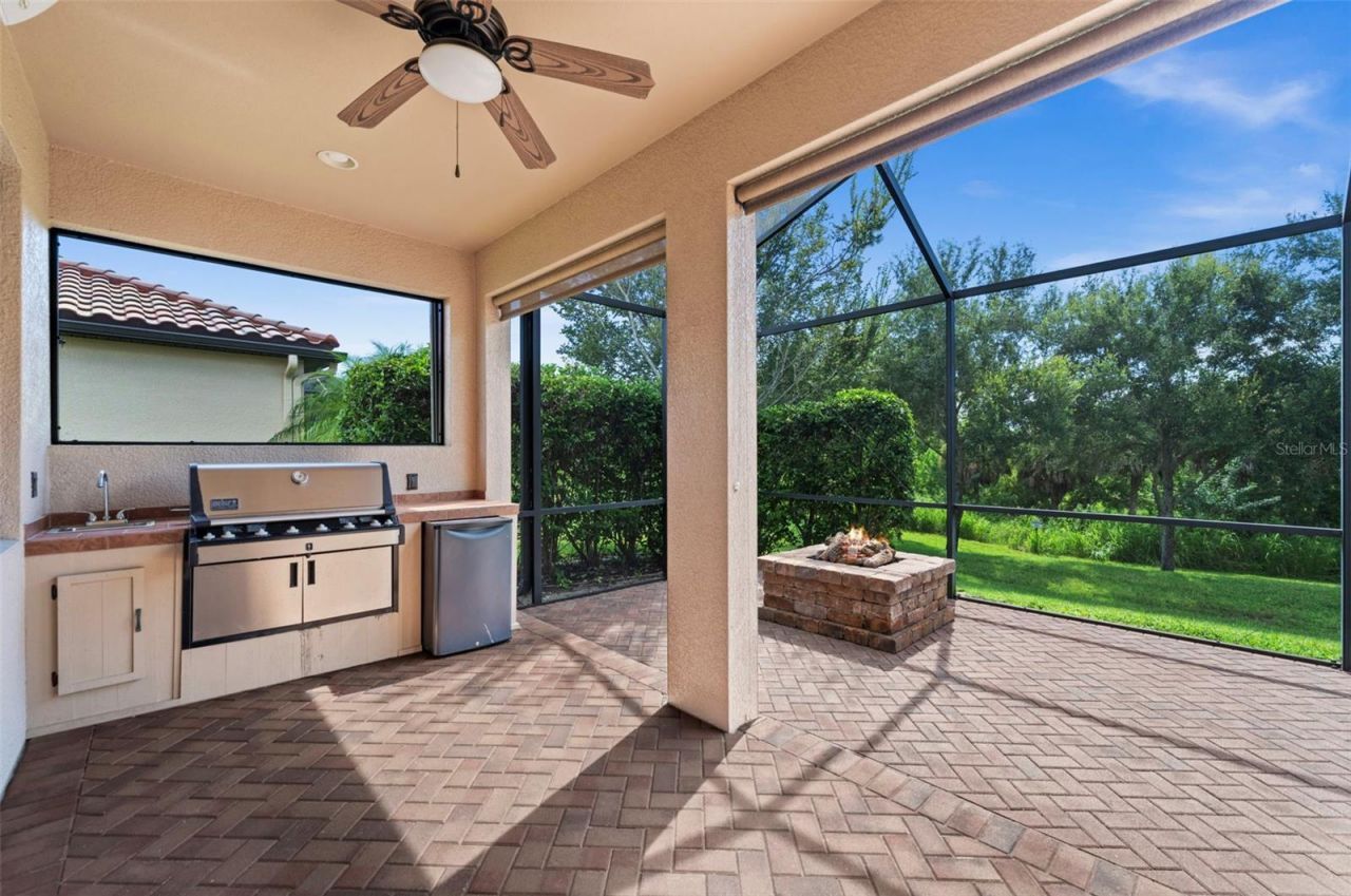 8212 36th Street E, Sarasota, FL 34243 Photo