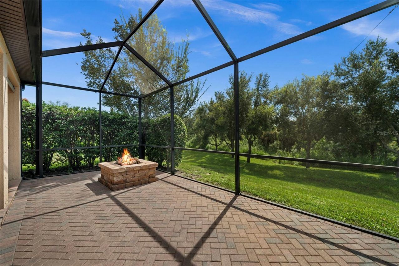 8212 36th Street E, Sarasota, FL 34243 Photo