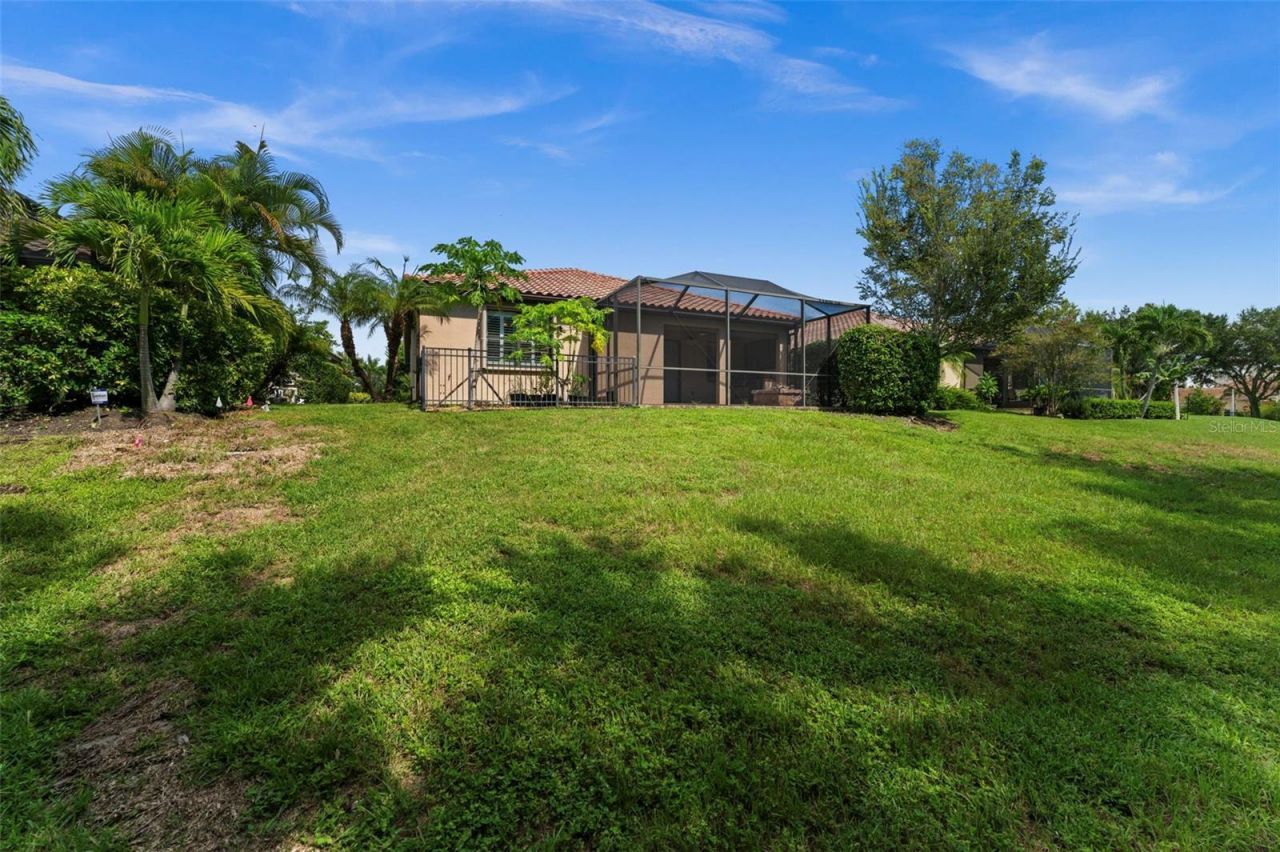 8212 36th Street E, Sarasota, FL 34243 Photo