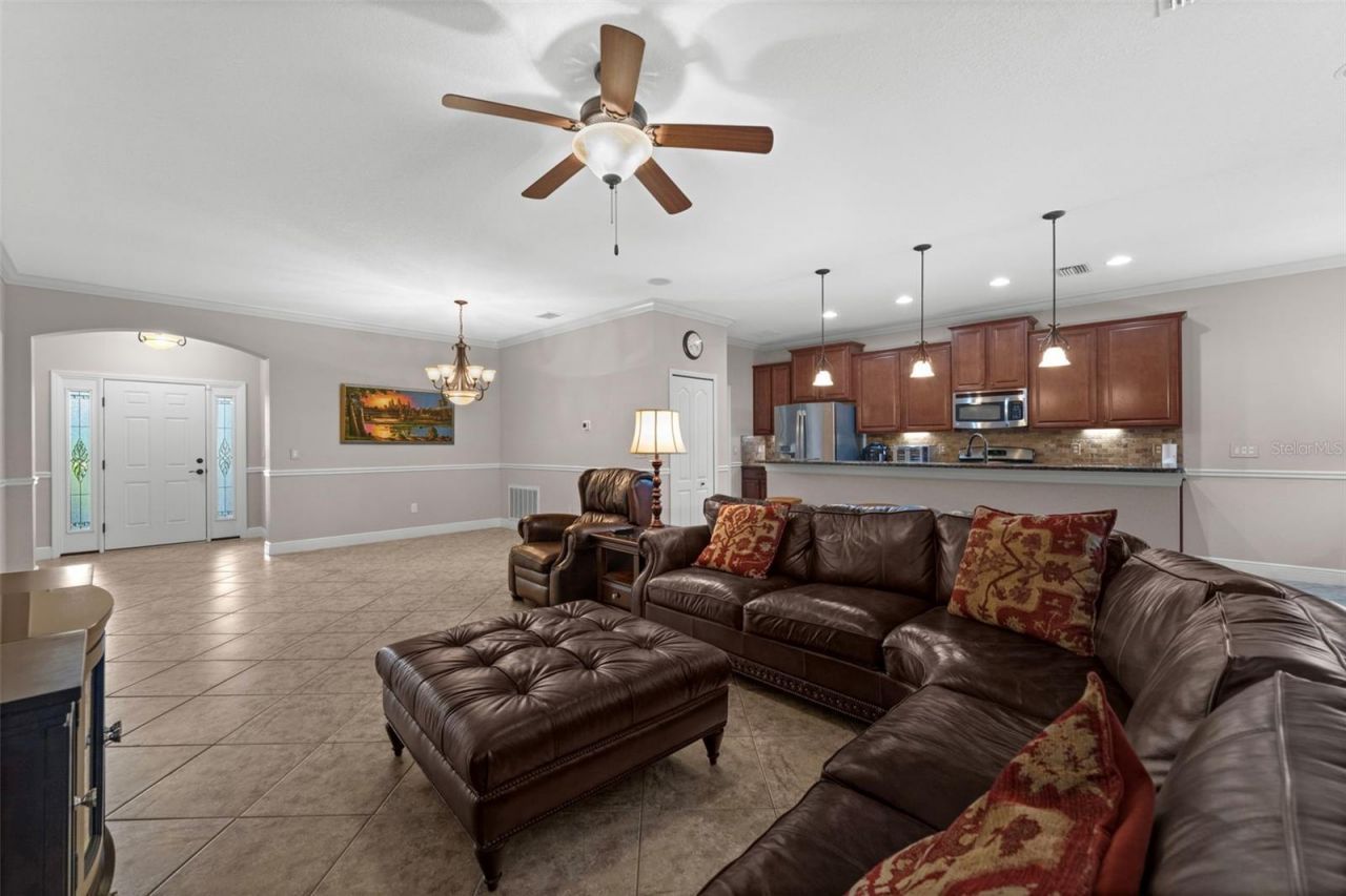 8212 36th Street E, Sarasota, FL 34243 Photo