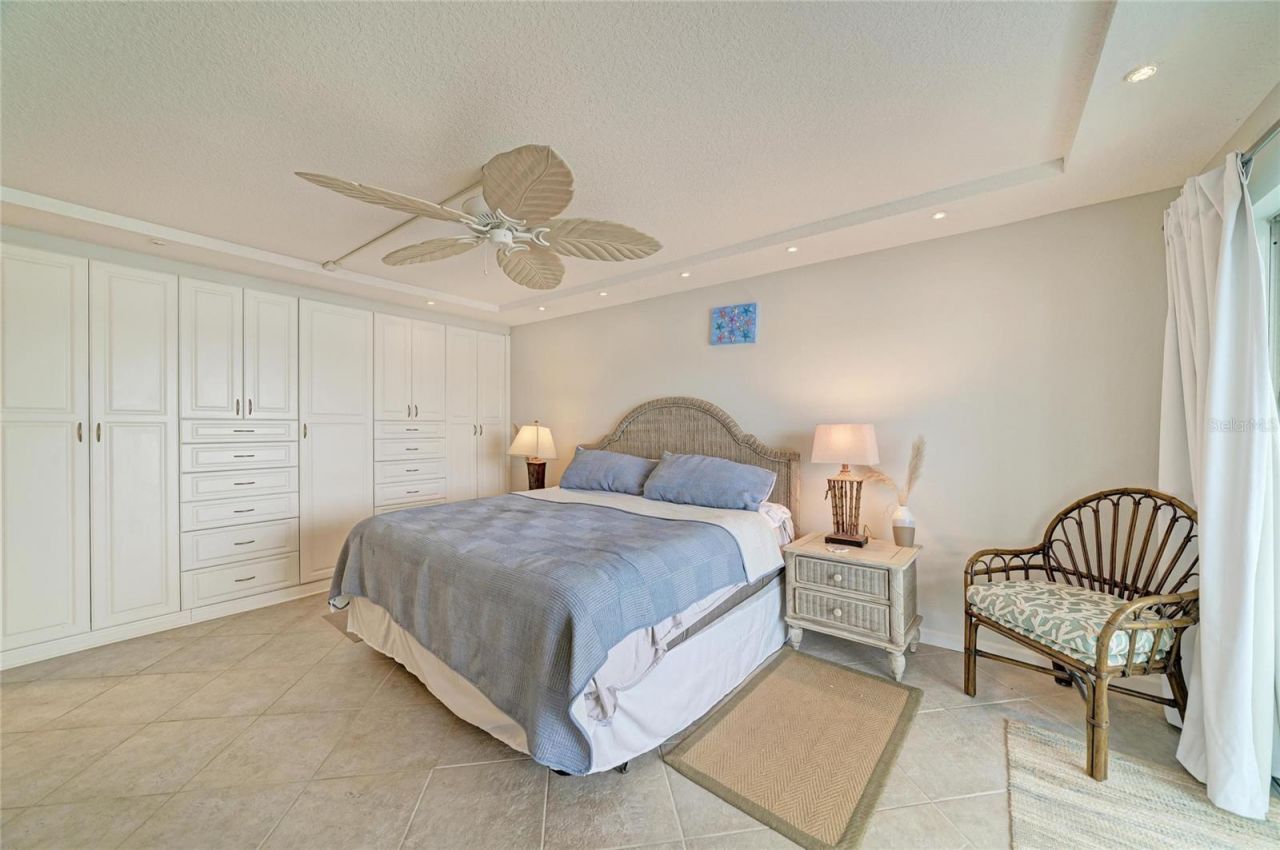 9393 Midnight Pass Road, Unit 205, Sarasota, FL 34242 Photo