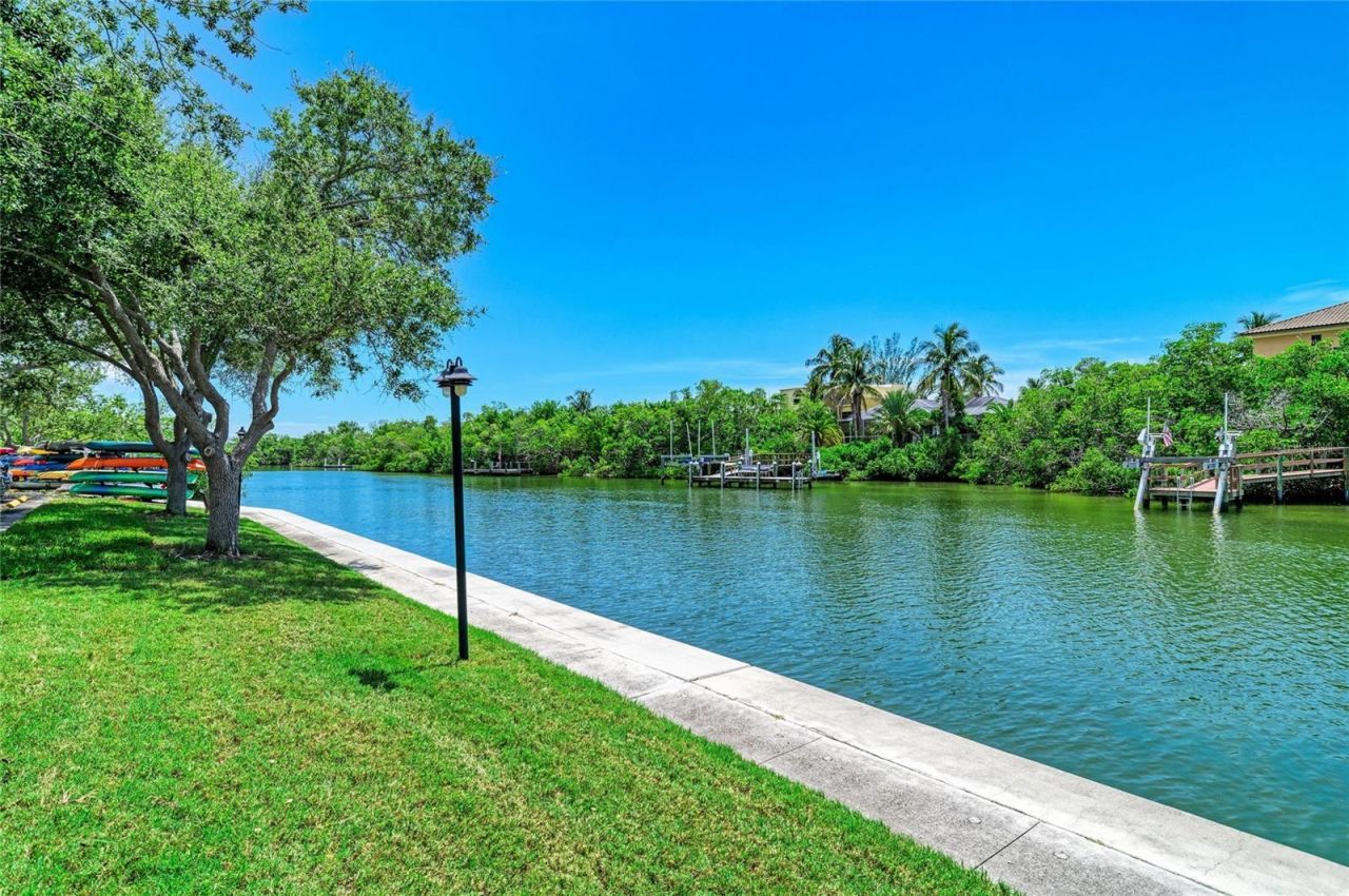 9393 Midnight Pass Road, Unit 205, Sarasota, FL 34242 Photo