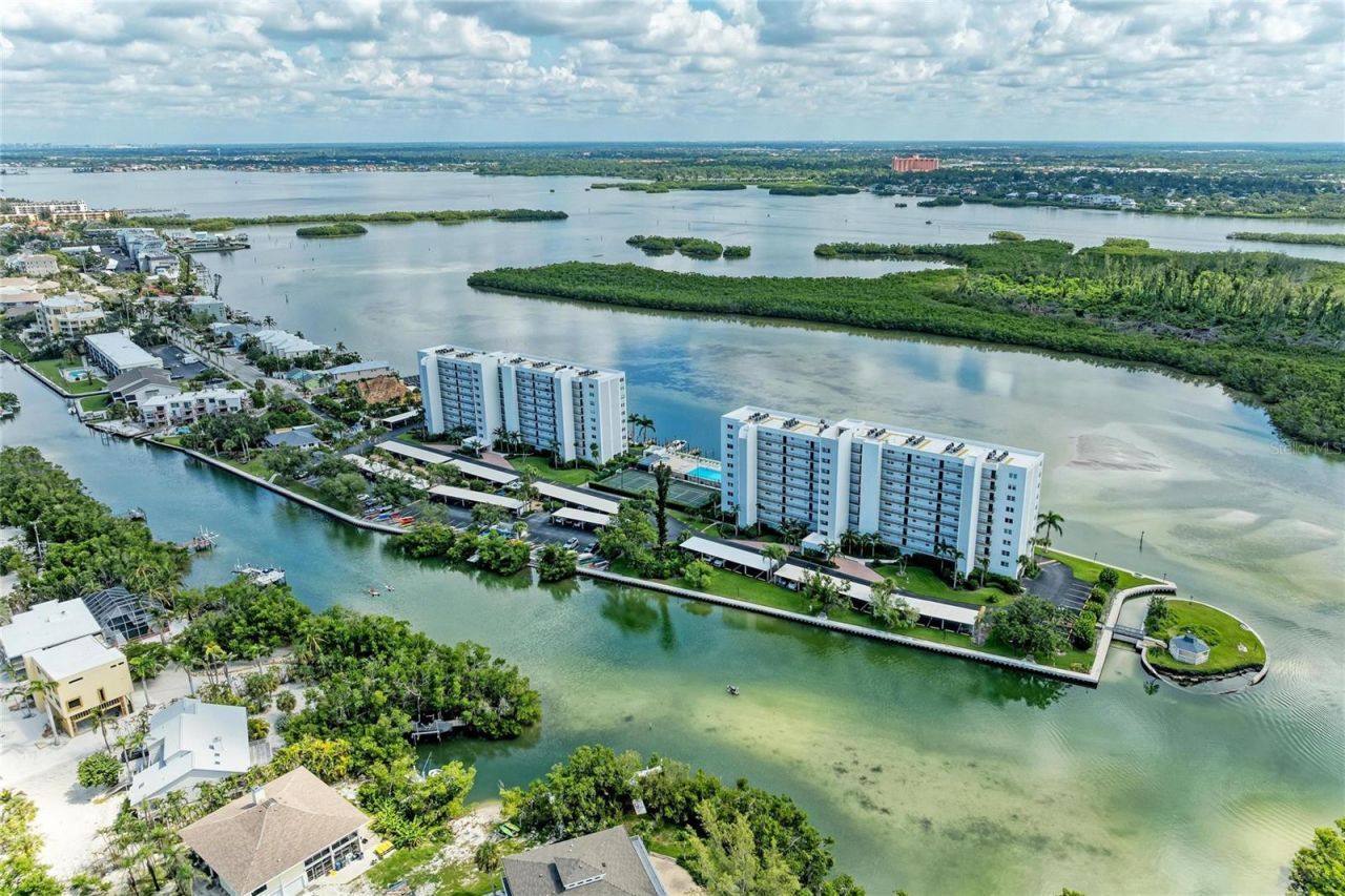 9393 Midnight Pass Road, Unit 205, Sarasota, FL 34242 Photo