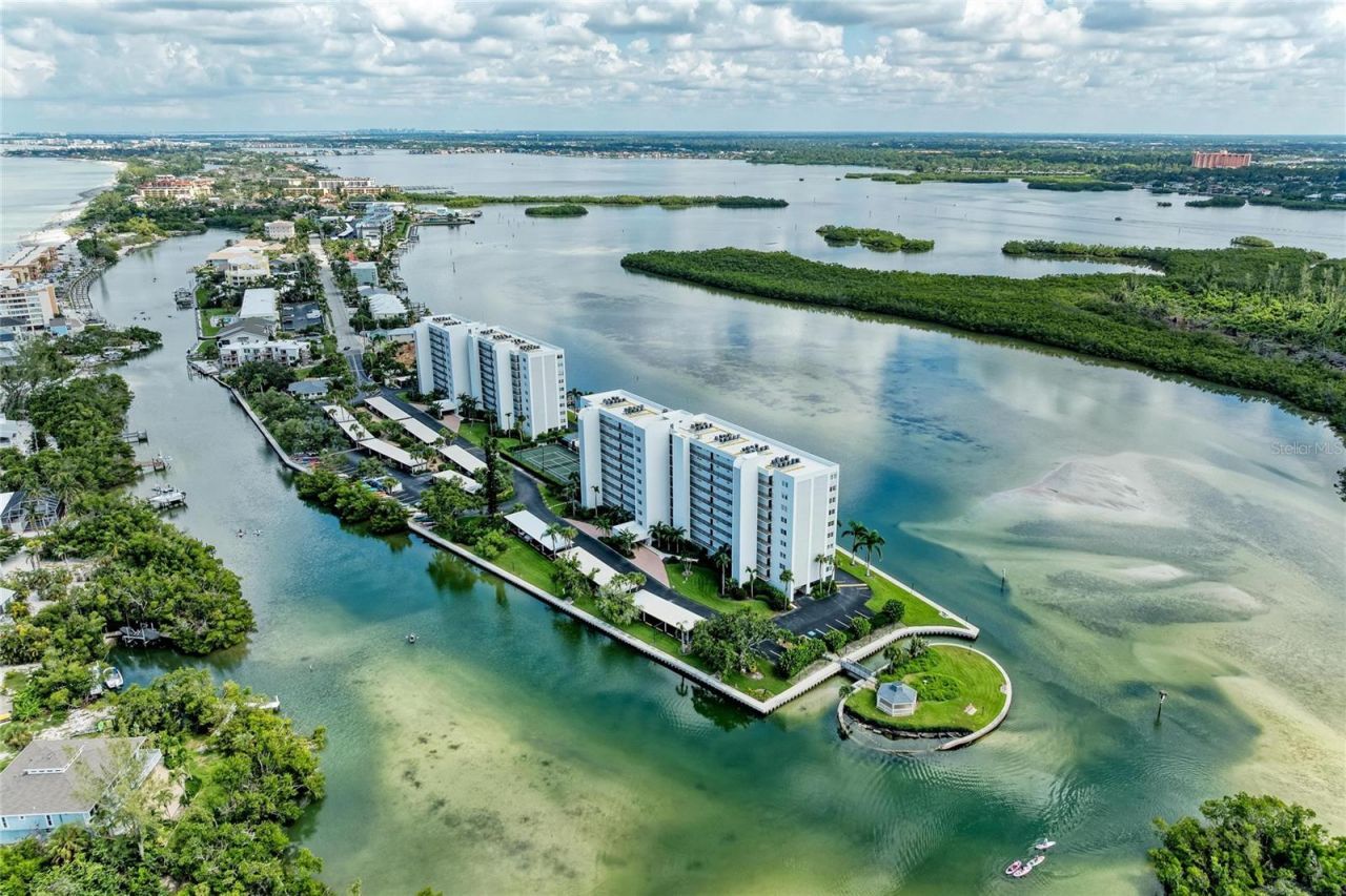 9393 Midnight Pass Road, Unit 205, Sarasota, FL 34242 Photo