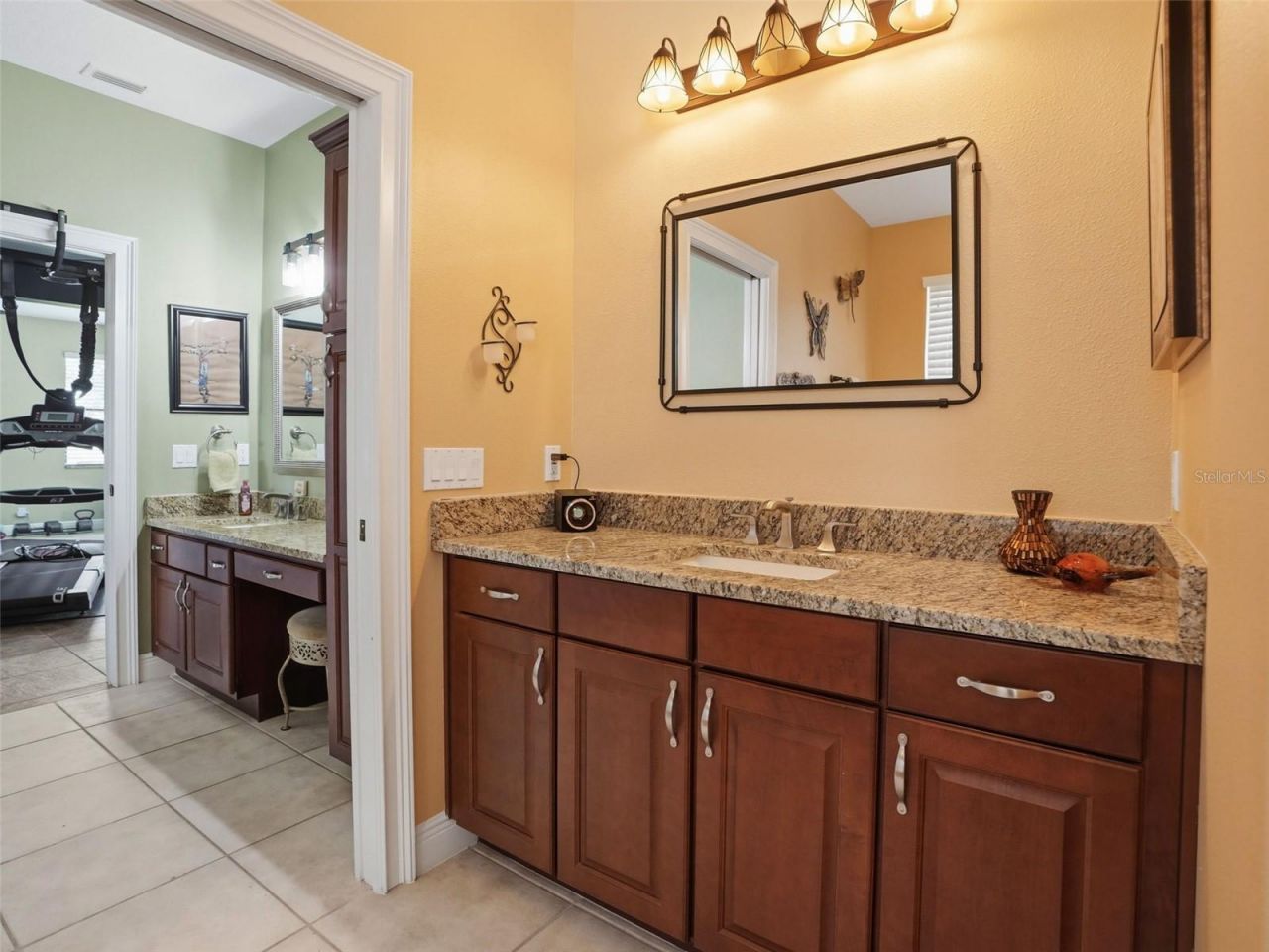 2707 Lakebreeze Lane S, Clearwater, FL 33759 Photo