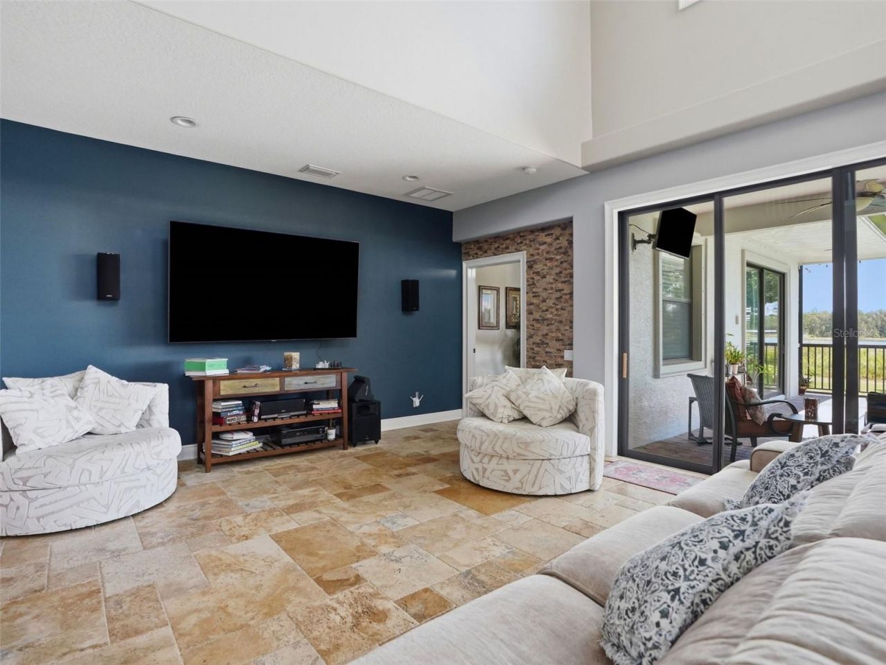 2707 Lakebreeze Lane S, Clearwater, FL 33759 Photo