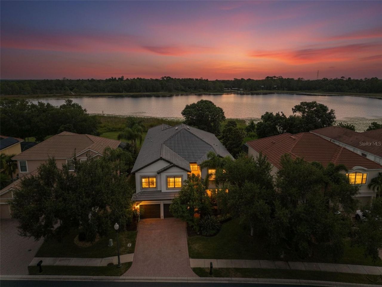 2707 Lakebreeze Lane S, Clearwater, FL 33759 Photo