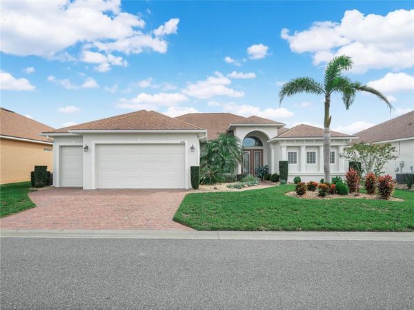 6136 PEBBLE BEACH BOULEVARD , WINTER HAVEN, FL 33884
