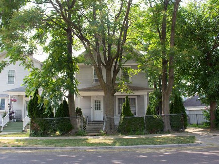 Main Photo