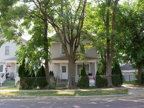 218 Beach Street , Aurora, IL 60505