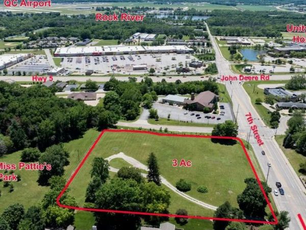 3580 7th Street , Moline, IL 61265