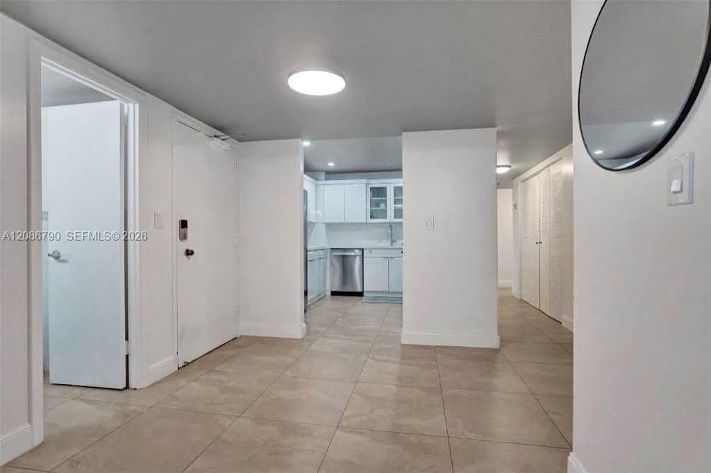 1950 S Ocean Dr, Unit LE, Hallandale Beach, FL 33009 Photo