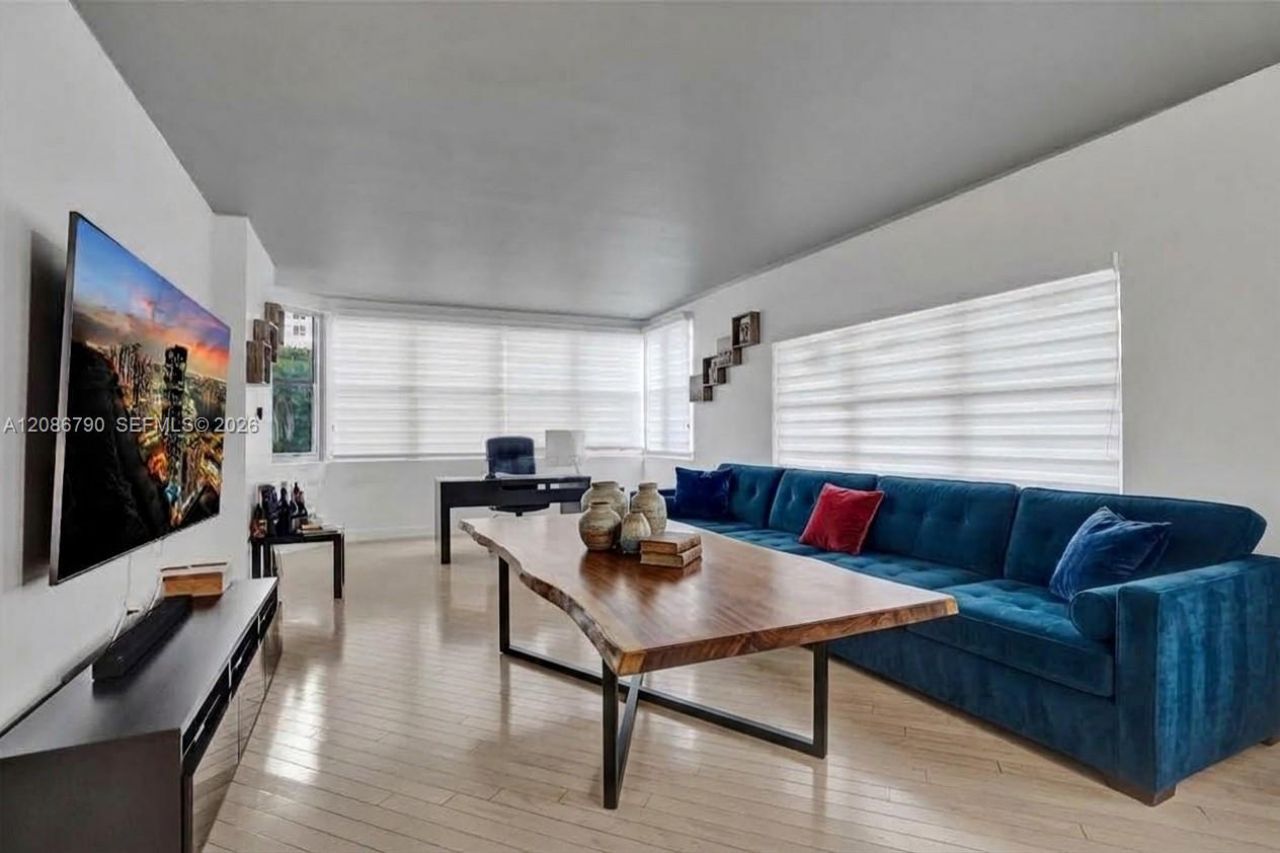 1950 S Ocean Dr, Unit LE, Hallandale Beach, FL 33009 Photo