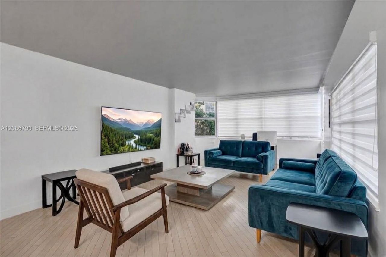 1950 S Ocean Dr, Unit LE, Hallandale Beach, FL 33009 Photo