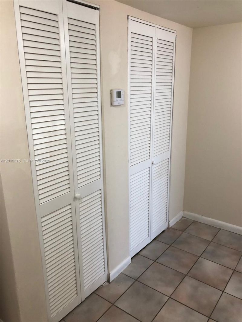 20840 San Simeon Way, Unit 702, Miami, FL 33179 Photo