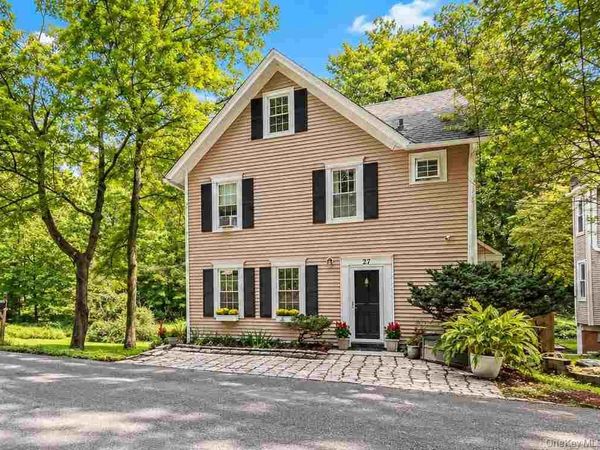 27 Mill River Road , Chappaqua, NY 10514