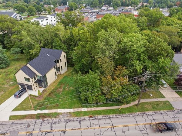 483 Cahoon Road , Bay Village, OH 44140