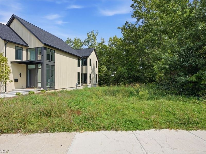 483 Cahoon Road, Bay Village, OH 44140 Photo 4