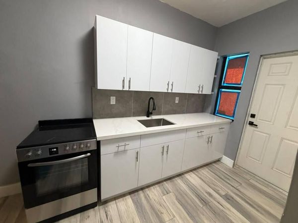 7734 BYRON Avenue, Unit 10, Miami Beach, FL 33141