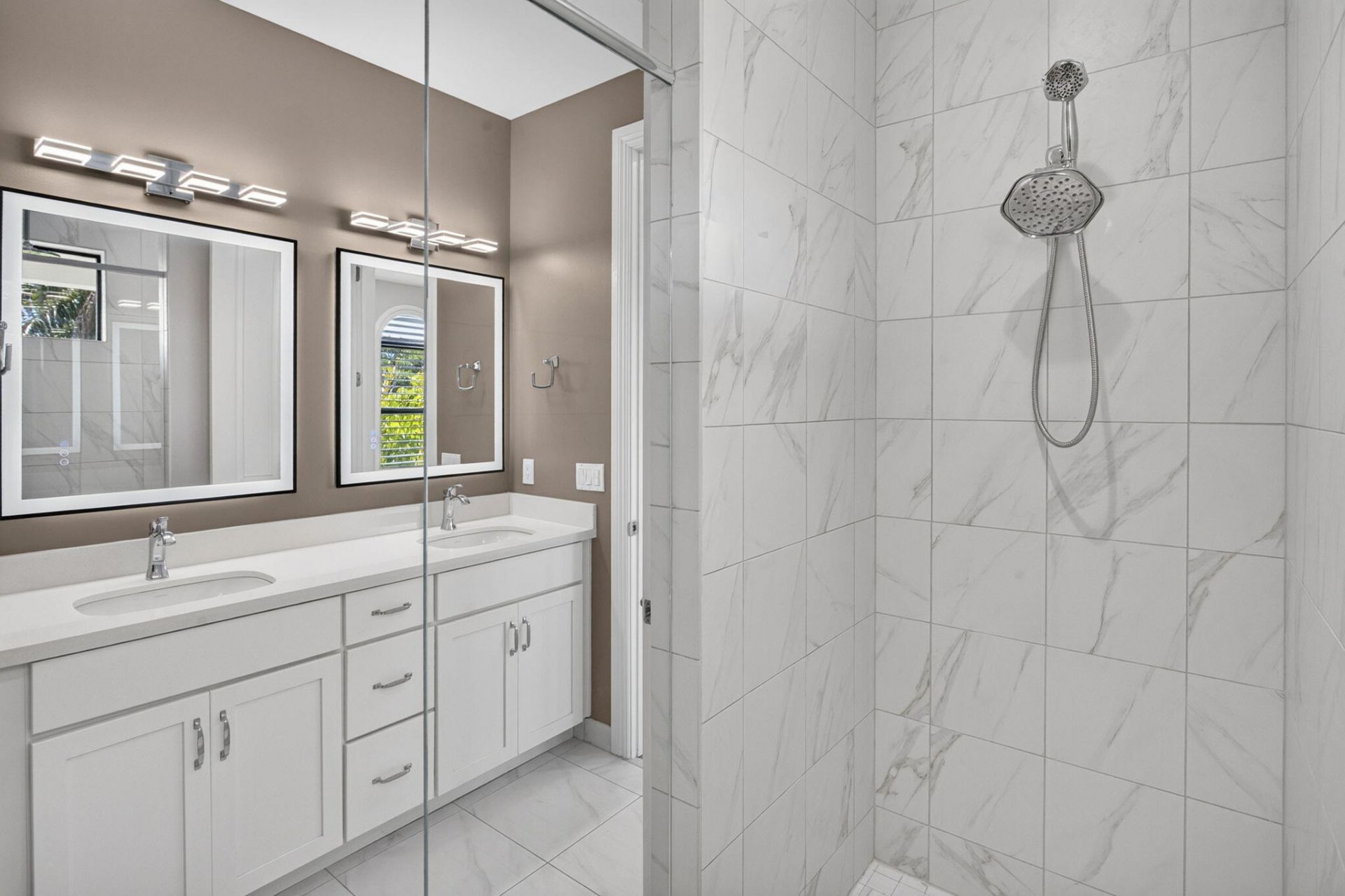 608 Windward Circle S, Boynton Beach, FL 33435 Photo