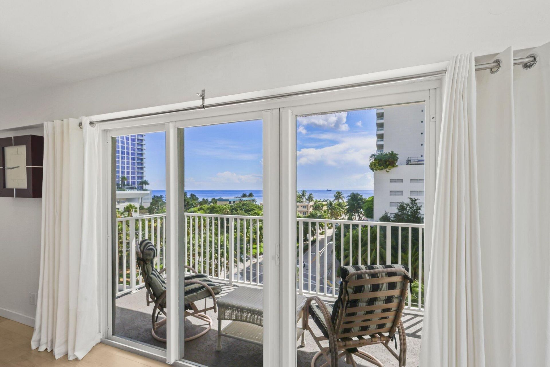 95 N Birch Road, Unit 704, Fort Lauderdale, FL 33304 Photo