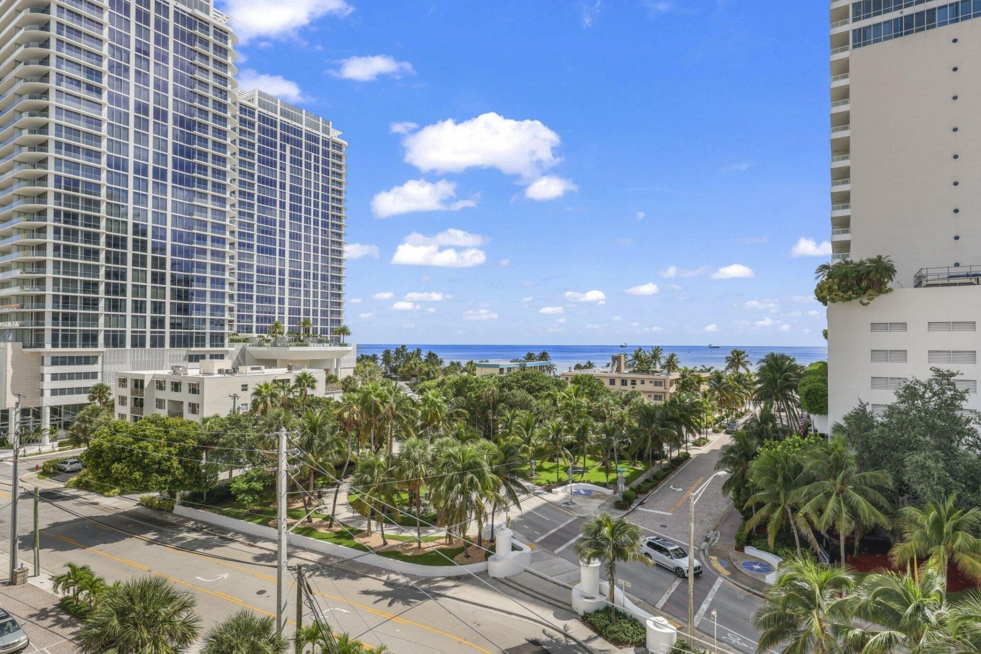 95 N Birch Road, Unit 704, Fort Lauderdale, FL 33304 Photo