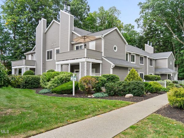 1976 Curry Road, Unit # E134, Schenectady, NY 12303