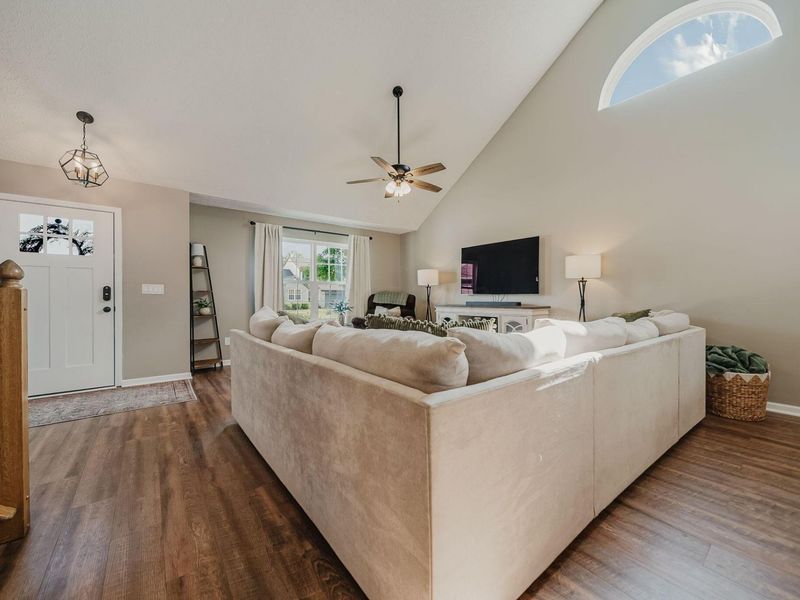 8588 Army Place, Galloway, OH 43119 Photo 10