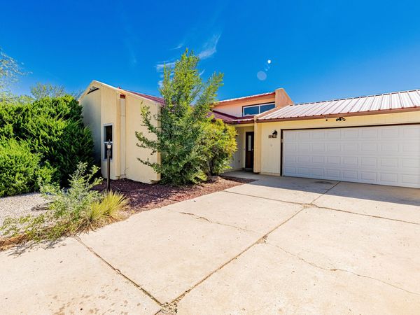 84 Dakota Morning Road NE, Albuquerque, NM 87124