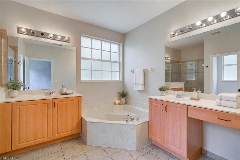 7020 Ambrosia Ln, Unit 1108, Naples, FL 34119 Photo
