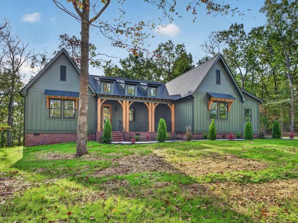 2800 Corral Road, Signal Mountain, TN 37377