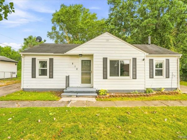 815 N Hix Road , Westland, Mi 48185