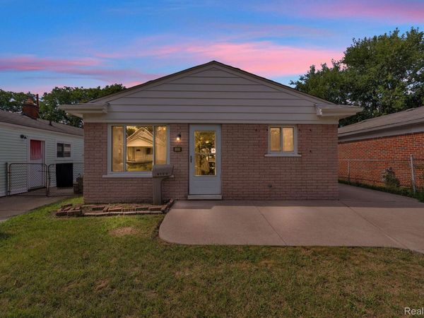 1433 Reo Avenue , Lincoln Park, Mi 48146