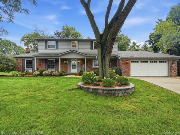 3695 Tyrconnel Court, West Bloomfield Township, Mi 48323