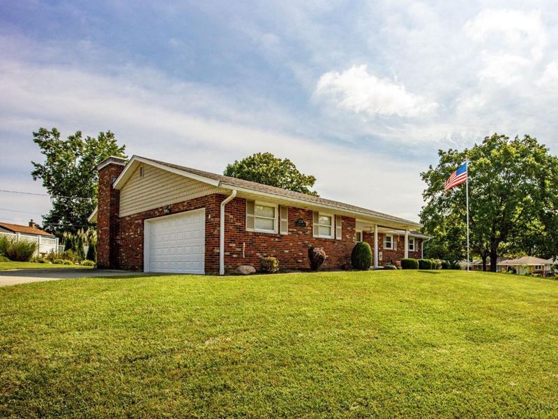 1224 Cadillac Drive, Hamilton, OH 45013 Photo 2
