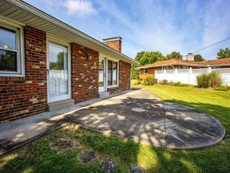 1224 Cadillac Drive, Hamilton, OH 45013 Photo 8