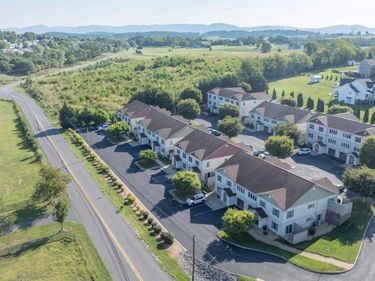 17 ROSEWOOD CT, FISHERSVILLE, VA 22939