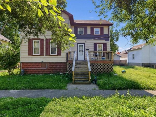 215 Sandusky Avenue , Fremont, OH 43420