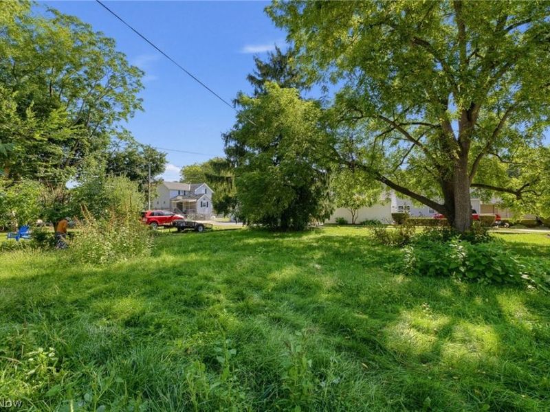 215 Sandusky Avenue, Fremont, OH 43420 Photo 3