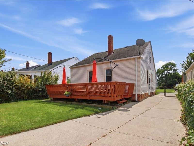 8102 Essen Avenue, Parma, OH 44129 Photo 42