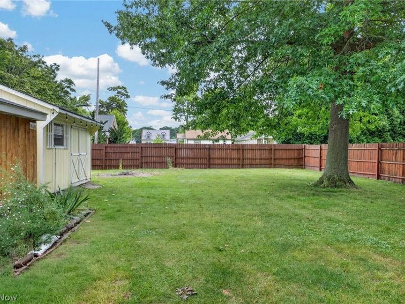 46 N Cross Street, Columbiana, OH 44408 Photo 4