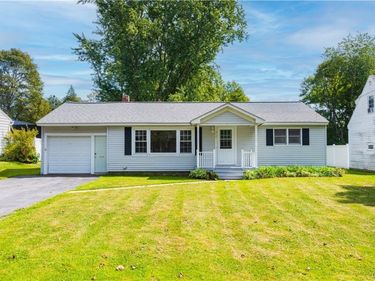 214 Fairway Drive , New Hartford, NY 13413