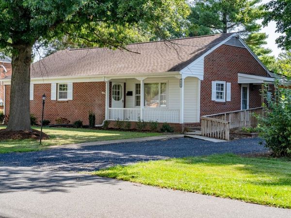 110 NW VIEW ST, BRIDGEWATER, VA 22812