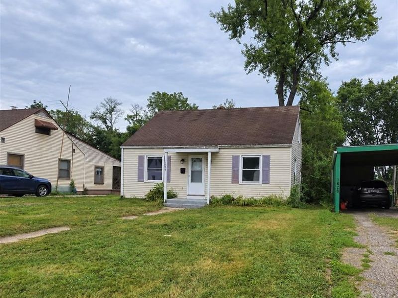 1624 N Sweetbriar Lane, Springfield, OH 45505 Photo 2