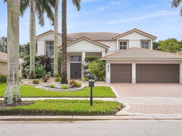 1606 Victoria Pointe Cir, Weston, FL 33327