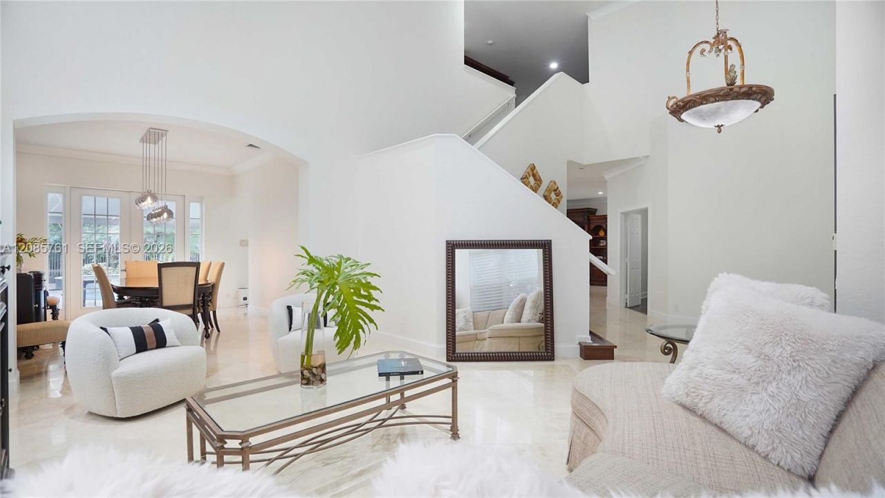 1606 Victoria Pointe Cir, Weston, FL 33327 Photo