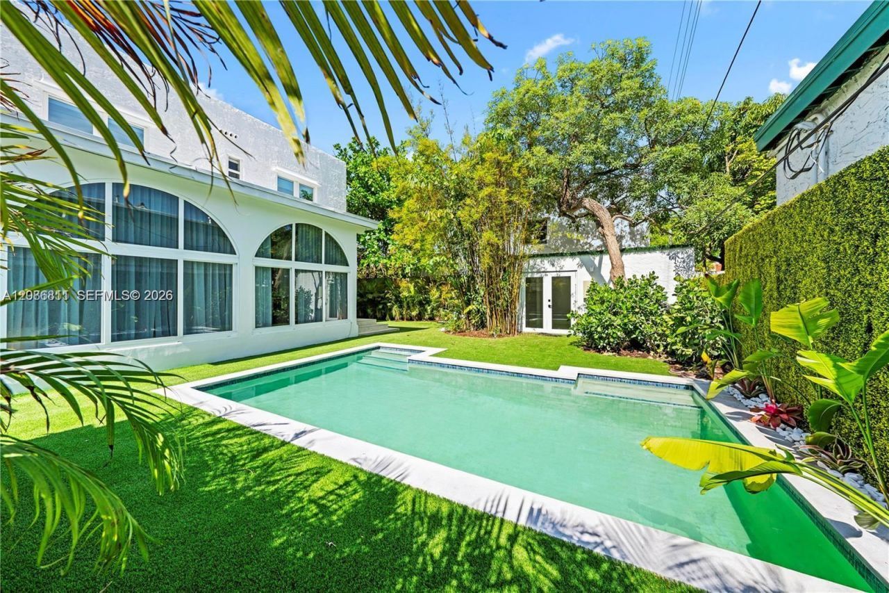 178 NE 45th St, Miami, FL 33137 Photo
