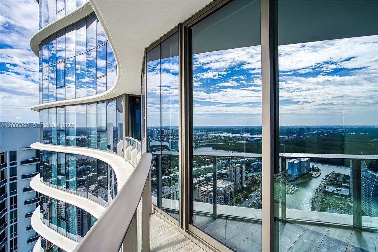 15701 Collins Ave, Unit 4603, Sunny Isles Beach, FL 33160 Photo