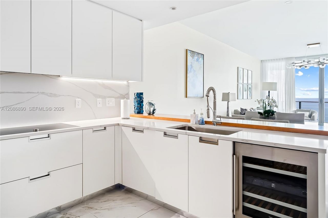 15701 Collins Ave, Unit 4603, Sunny Isles Beach, FL 33160 Photo