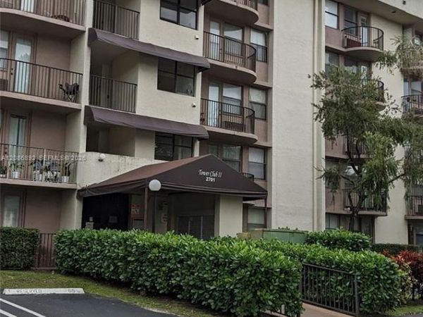 2701 Riverside Dr , Unit 206-B, Coral Springs, FL 33065